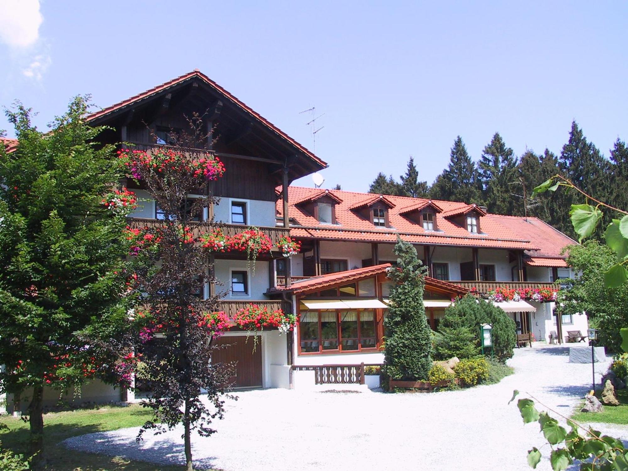 Waldpension Jaegerstueberl Бад-Грісбах Екстер'єр фото